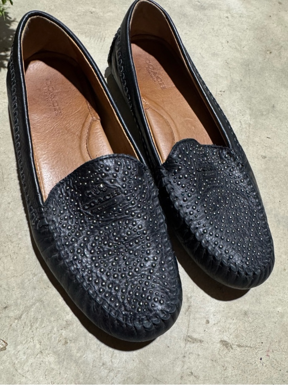 Coach Alana Black Studded Loafers Flats Shoes Women Size 7.5 Comfort Travel Fall - Picture 2 of 6
